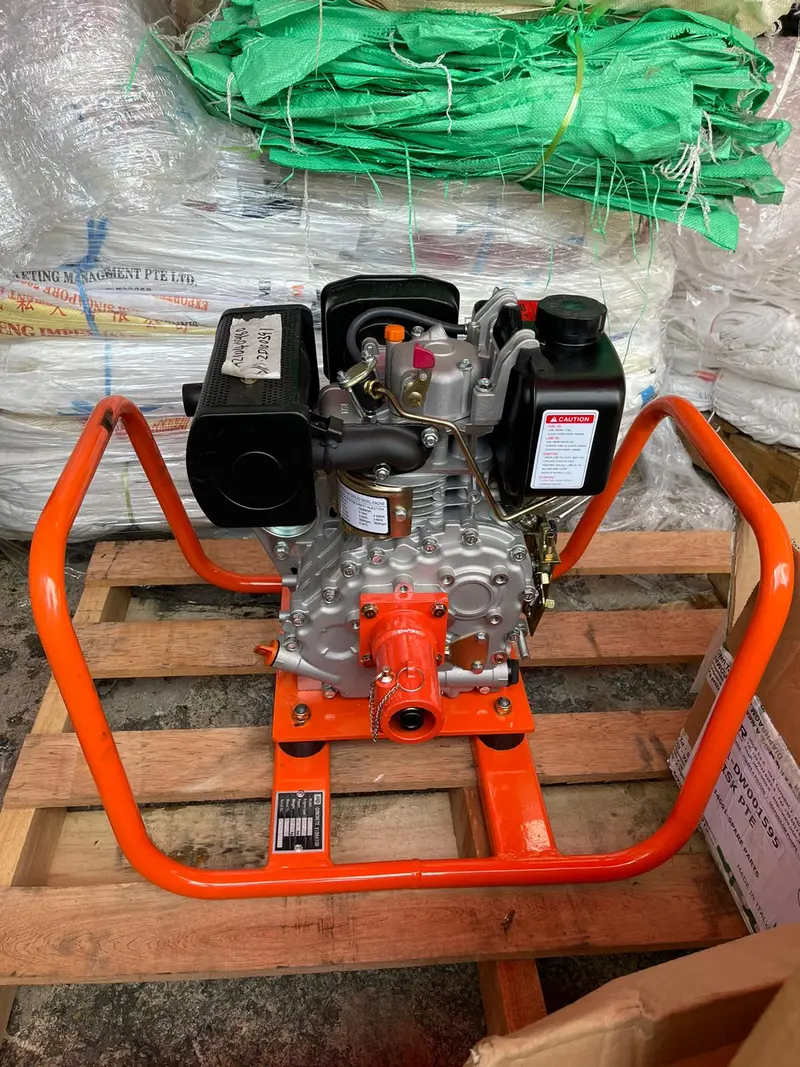 Aiko CV-ZE-4 Diesel-Powered Concrete Vibrator Engine with 173F Motor, Fixed Base & Coupling