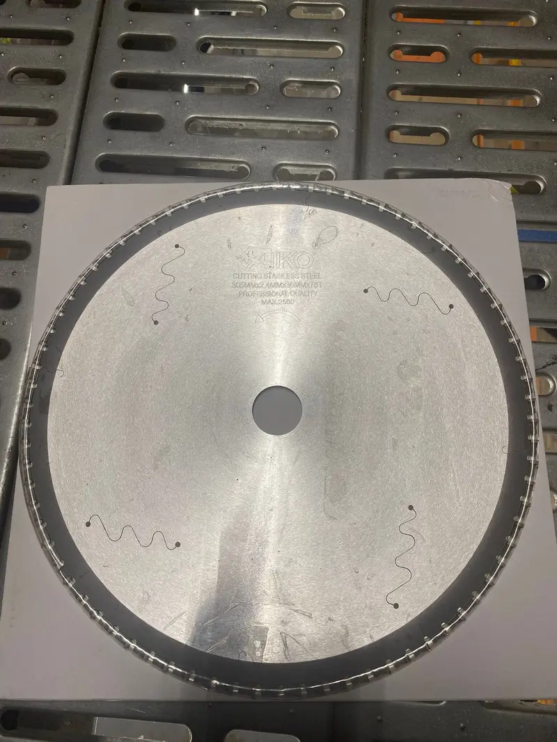 Aiko Low-Speed Metal-Cutting Saw Blade – 12 Inch, 305mm, 78 Teeth, Stainless Steel – Model SBA-MS30578