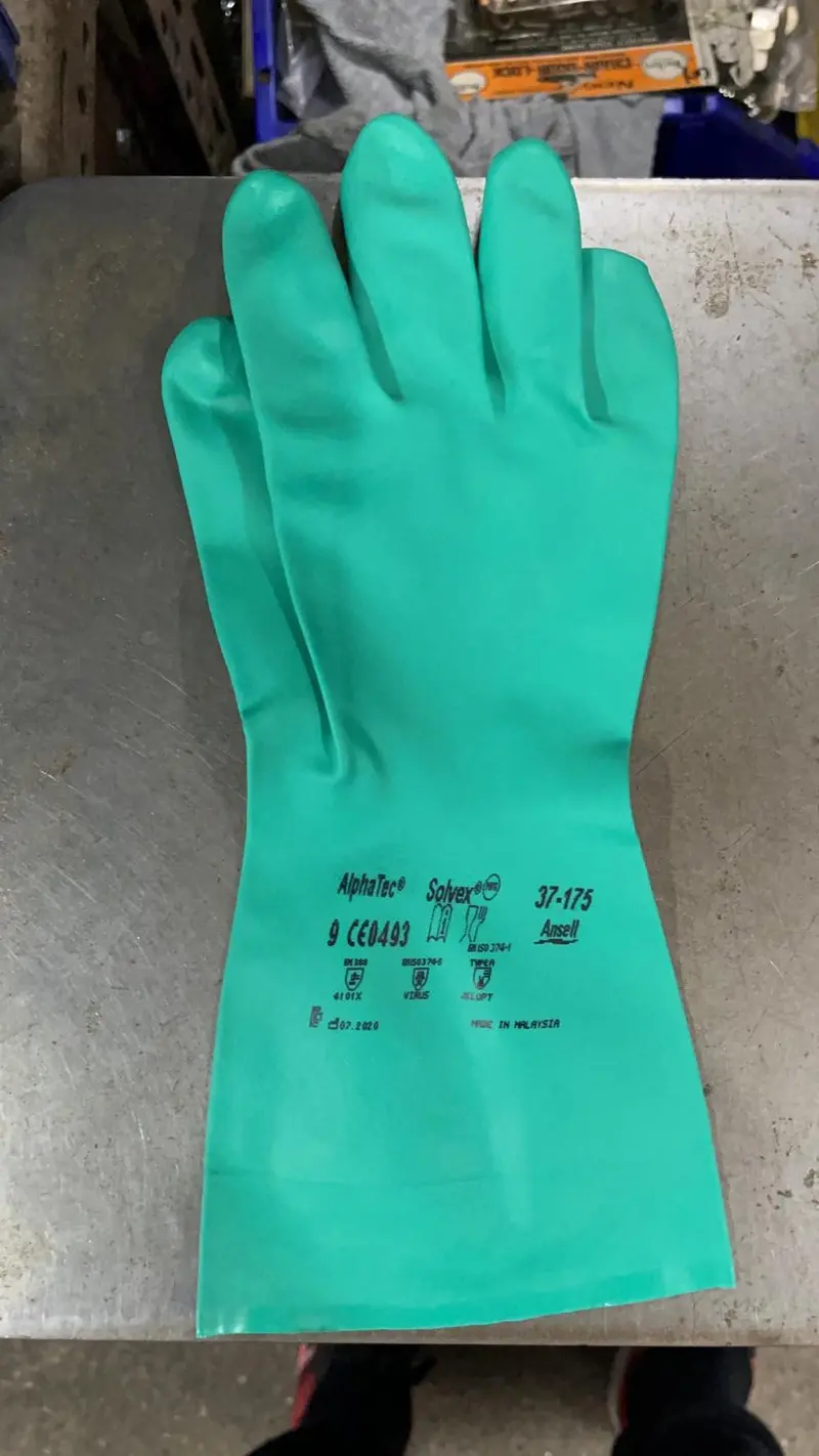 ALPHATEC SOLVEX 37-175 Green Chemical-Resistant Nitrile Glove – 13″ Length, 15 Mil Thickness | GLOVE-RC-GR
