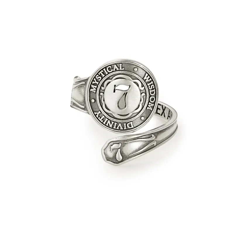 Number 7 Spoon Ring – Symbolic Jewelry for Wisdom and Spiritual Insight