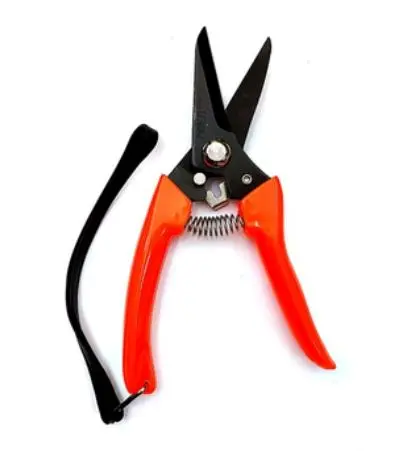 Tiger #702 Pruning Shears – Ergonomic Bypass Loppers for Garden & Landscaping Use